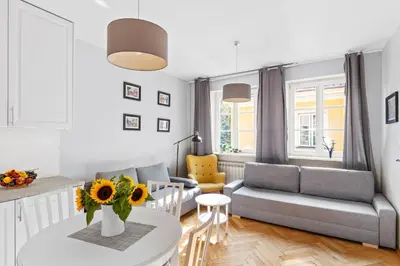 Część wypoczynkowa w obiekcie Cute apartment in the historic old town of Warsaw