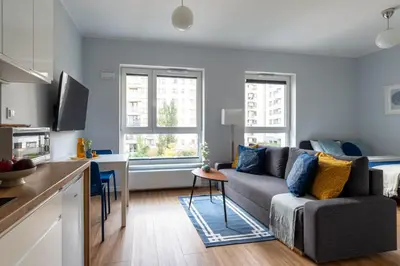 Telewizja i/lub zestaw kina domowego w obiekcie Aleja Krakowska SuperApart Modern Studio