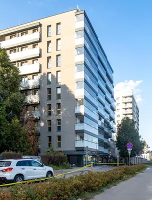 Budynek, w którym mieści się apartament