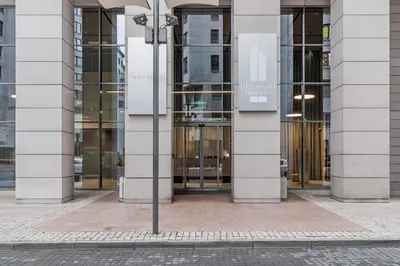 Fasada lub wejście do obiektu Platinum Towers - luxury City Centre apartment with a view