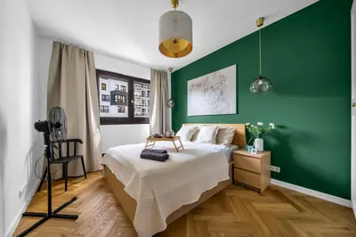 Łóżko lub łóżka w pokoju w obiekcie Skierniewicka Apt - Parking, Workspace, Balcony - by Rentujemy