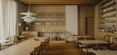Restauracja lub miejsce do jedzenia w obiekcie PURO Warszawa Stare Miasto