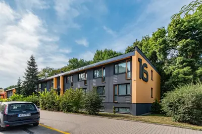 Budynek, w którym mieści się apartament