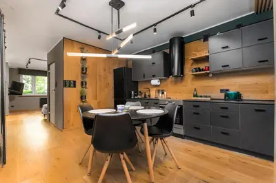 Kuchnia lub aneks kuchenny w obiekcie Garwolińska 26 by Homeprime
