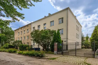 Budynek, w którym mieści się apartament
