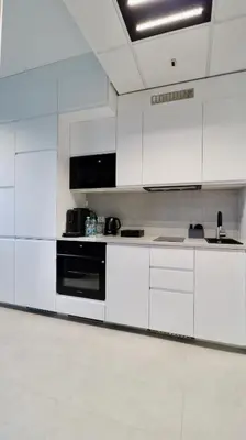 Kuchnia lub aneks kuchenny w obiekcie Apartamenty Kasprzaka 29