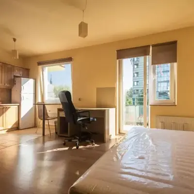 Metro Kabaty Apartment