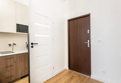 Telewizja i/lub zestaw kina domowego w obiekcie Stylish Studio Apartments In City Center Sienna