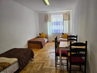 Część wypoczynkowa w obiekcie Hostel kamelarny dla seniorow z celodobowa opieka Wera