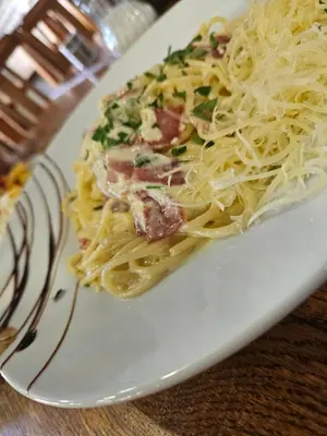 Jedzenie w hostelu lub w pobliżu