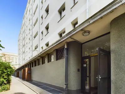 Budynek, w którym mieści się apartament