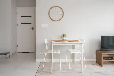 Telewizja i/lub zestaw kina domowego w obiekcie Warszawa Rakowska Cosy Apartment by BookingHost