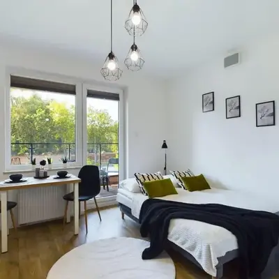 Klimatyczne Studio z Balkonem Warszawa by Noclegi Renters
