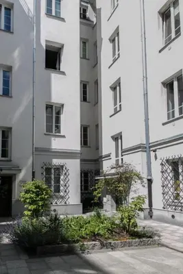Budynek, w którym mieści się apartament