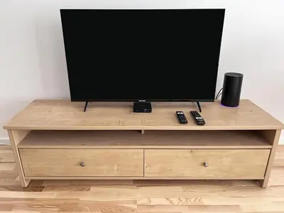 Telewizja i/lub zestaw kina domowego w obiekcie Metro Dzialdowska - Spacious studio