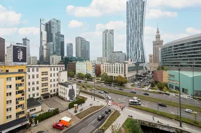 Widok na miasto Warszawa z tego apartamentu