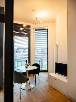Część wypoczynkowa w obiekcie Chic Apartment in Historic Koneser Area