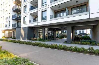 Budynek, w którym mieści się apartament