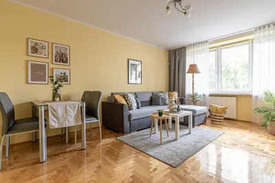 Część wypoczynkowa w obiekcie Stępińska Apartment near Royal Łazienki by Mia