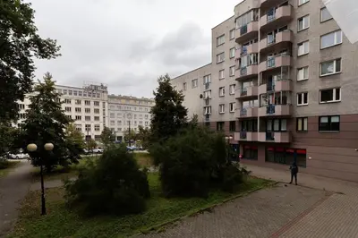Budynek, w którym mieści się apartament