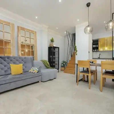 Rustic Magic Two-Storey Apartment with Garden by Noclegi Renters
