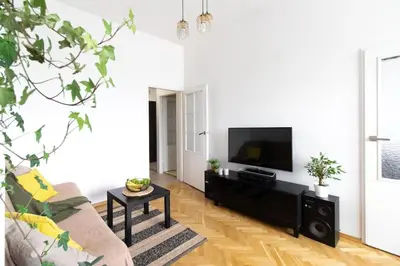 Telewizja i/lub zestaw kina domowego w obiekcie Batorego Studio