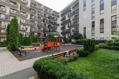 Plac zabaw dla dzieci w obiekcie Comfortable Penthouse Burakowska