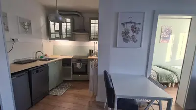 Kuchnia lub aneks kuchenny w obiekcie Apartament Dębowe Zacisze Tużycka