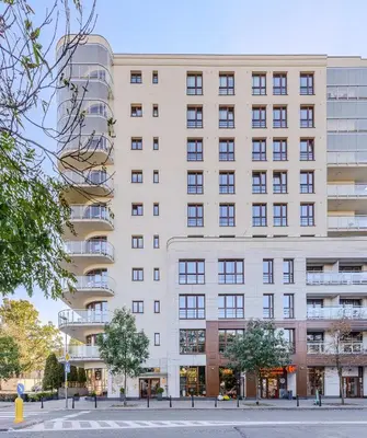 Budynek, w którym mieści się apartament