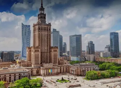 Widok na miasto Warszawa z tego apartamentu