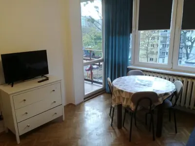 Telewizja i/lub zestaw kina domowego w obiekcie Srebrna Center Apartment