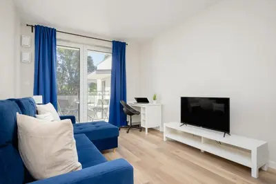 Telewizja i/lub zestaw kina domowego w obiekcie Cozy Studio Żupnicza with Parking by Noclegi Renters