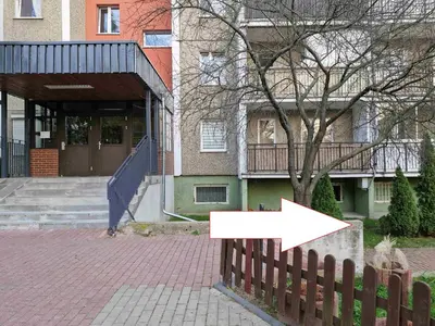 Budynek, w którym mieści się hostel