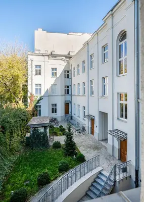 Budynek, w którym mieści się apartament