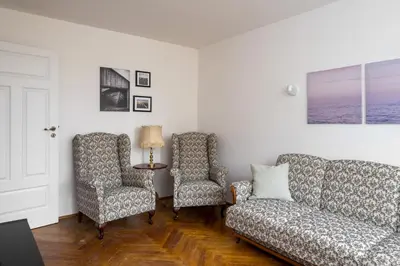 Część wypoczynkowa w obiekcie Mokotów Bełska Homely Apartment by BookingHost