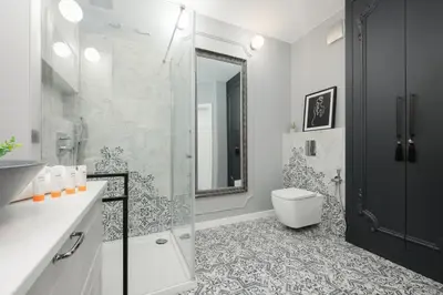 Łazienka w obiekcie Beautiful Apartment for 6 people with Balcony and Parking in Warsaw by Noclegi Renters