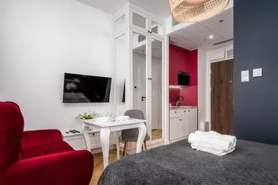 Telewizja i/lub zestaw kina domowego w obiekcie Kasprzaka 29 By Perfect Apart 1120 Free Garage
