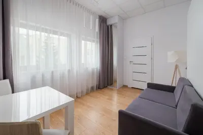 Część wypoczynkowa w obiekcie Varsovia Jerozolimskie Studio 223 by BookingHost