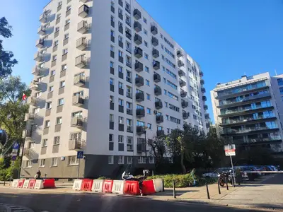 Budynek, w którym mieści się apartament