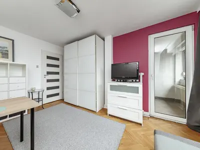 Telewizja i/lub zestaw kina domowego w obiekcie Chmielna Street 35 in the city center