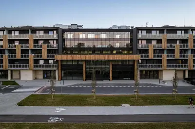 Budynek, w którym mieści się apartament