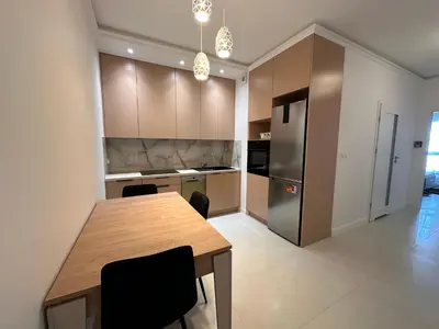 Kuchnia lub aneks kuchenny w obiekcie KASKADY Airport modern apartments - close to the airport - 10 min, and city center - 15 min