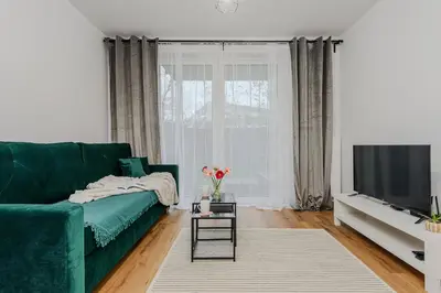 Telewizja i/lub zestaw kina domowego w obiekcie ShortStayPoland Żupnicza B83
