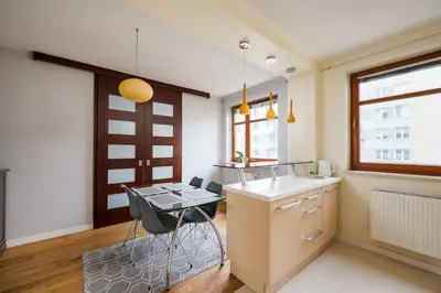 Plan piętra w obiekcie Metro Wilanowska Deluxe Apartment by BookingHost
