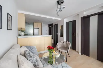 Część wypoczynkowa w obiekcie BelApart 2-bedroom Downtown Apartament, 1 km to Central Station, Metro with Air-conditioning
