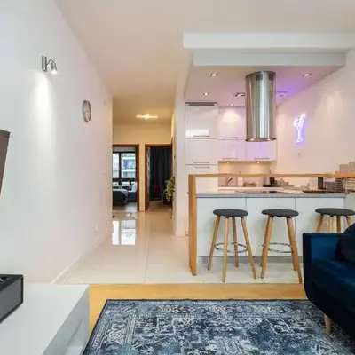 Urban Blue 2 Bedroom Apartment Wola