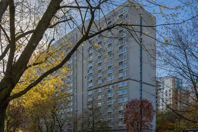 Budynek, w którym mieści się apartament