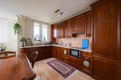 Kuchnia lub aneks kuchenny w obiekcie Targówek Homely Apartment by BookingHost