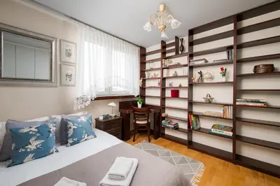 Część wypoczynkowa w obiekcie Targówek Homely Apartment by BookingHost