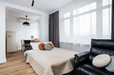 Część wypoczynkowa w obiekcie Monochrome Suites Lazienki Park